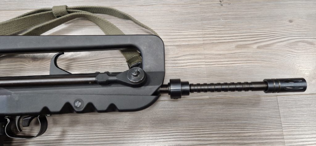 famas-unique-f11-22lr-vendu-armurerie-safari